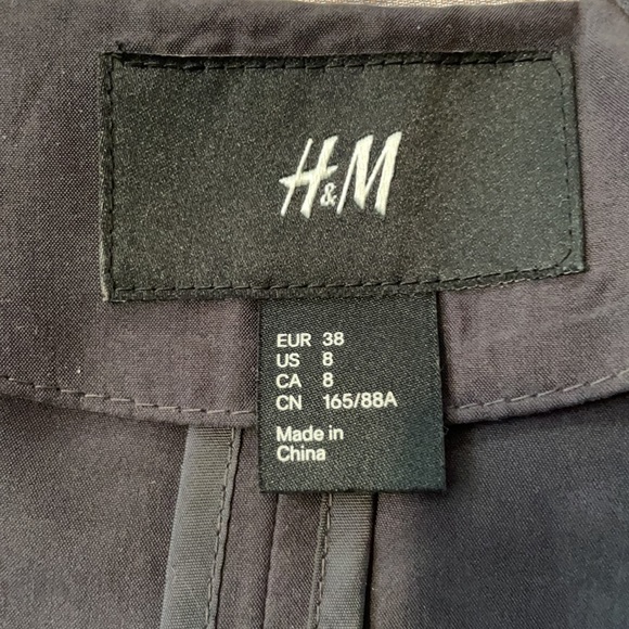 H&M Gray Blazer size 8 with tie - Picture 2 of 4